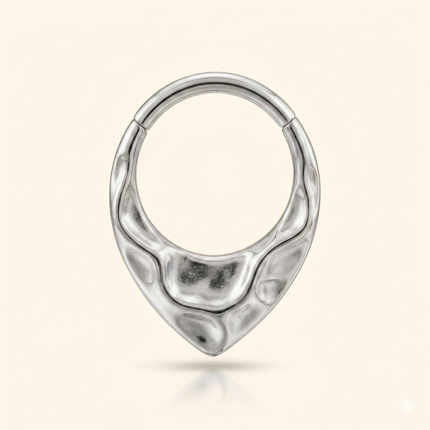 Pierścień przegrodowy z tytanu V, młotkowany ASTM F136 – Daith Helix 16G